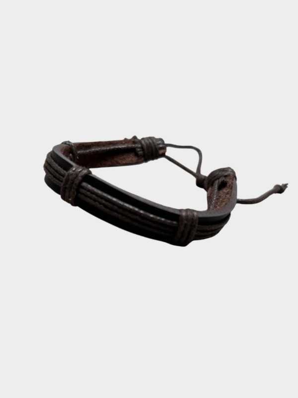 23 Pulsera de Cuero Café Multicapa Ajustable – Bisutería Artesanal Unisex Estilo Casual