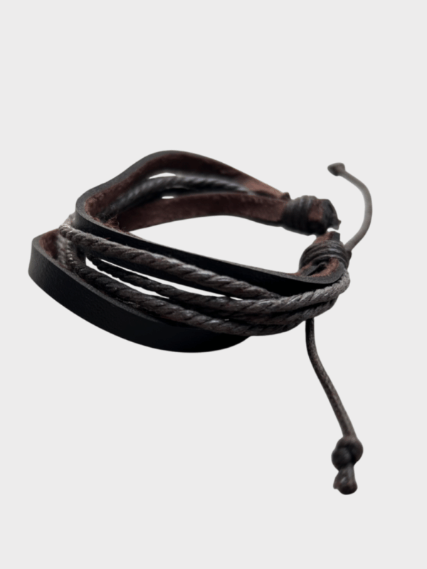 30 Pulsera de Cuero Multitextura Café y Negro – Bisutería Artesanal con Tiras Lisas y Trenzadas Ajustable
