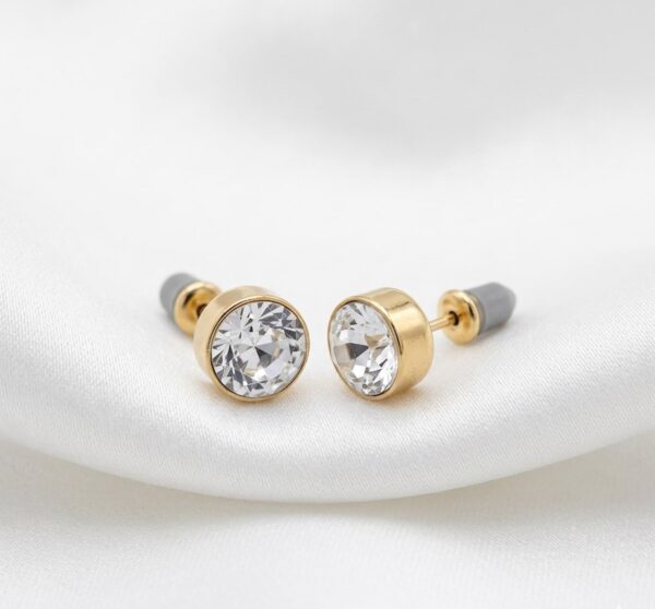 Aretes Dorados con Zirconia Bañados en Oro para Mujer | Aretes Pequeños Elegantes con Brillo