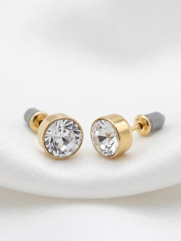 Aretes Dorados con Zirconia Bañados en Oro para Mujer | Aretes Pequeños Elegantes con Brillo