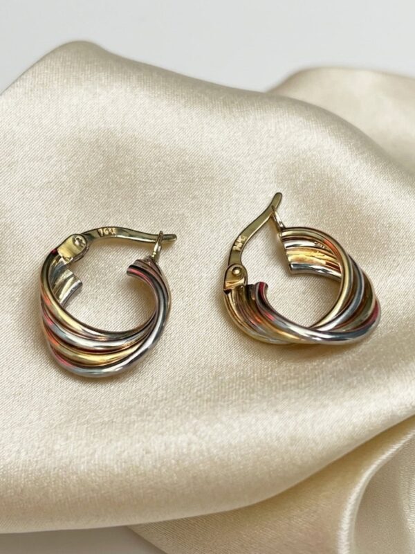 Aretes de Oro 14K Diseño Entrelazado Elegancia Moderna