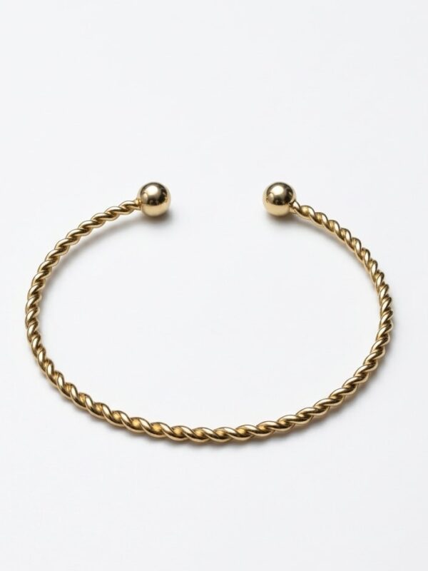 Brazalete Dorado Trenzado Tipo Cuff para Mujer | Pulsera Abierta Elegante de Estilo Minimalista
