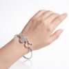 Brazalete Plateado con Siluetas de Orejitas para Mujer | Pulsera Linda y Elegante