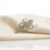 Broche para Cabello Flor Dorada con Cristales | Accesorio Elegante y Brillante para Mujer