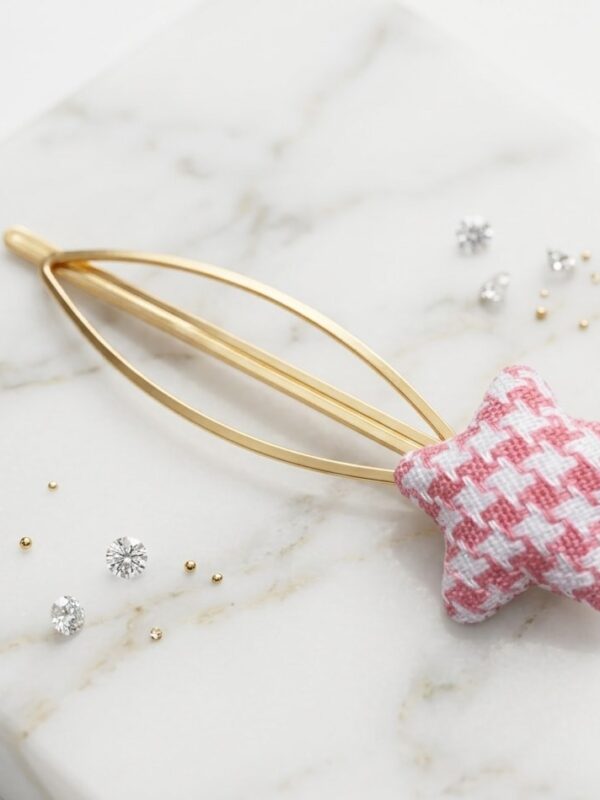 Broche para Cabello con Estrella Rosa Textil y Acabado Dorado | Accesorio Femenino Elegante