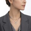 Collar Plateado para Mujer con Dije de Mariposa y Cristales Elegante