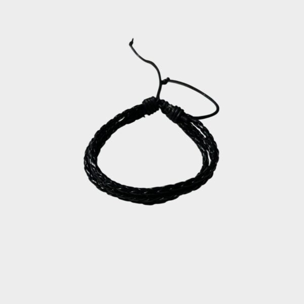 Pulsera Artesanal de Cuero Negro - Trenzado Triple - Accesorio Ajustable