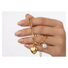 Pulsera Dorada para Mujer con Dijes de Corazón y Perla Elegante