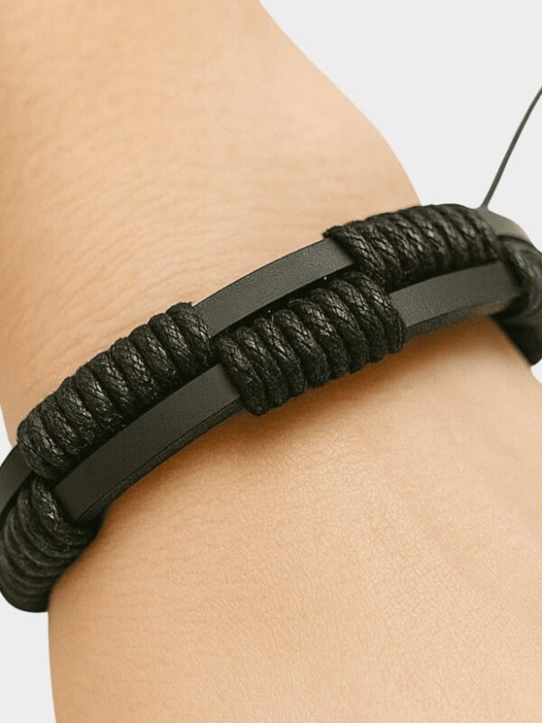 Pulsera de Cuero Negro Unisex - Tejido Artesanal Ajustable Estilo Urbano Casual Pulsera de Cuero Negro Unisex - Tejido Artesanal Ajustable Estilo Urbano Casual