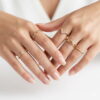 Set de 5 Anillos Dorados Apilables para Mujer